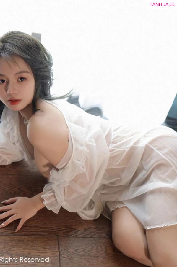   [XiuRen]高清写真图 2024.02.19 No.8106 沈思怡 妩媚美腿第47张图片